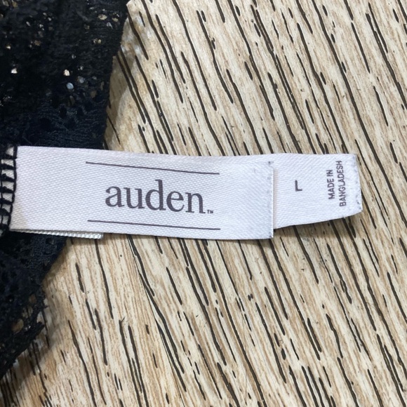 Size L Thong Lace - Picture 8 of 9